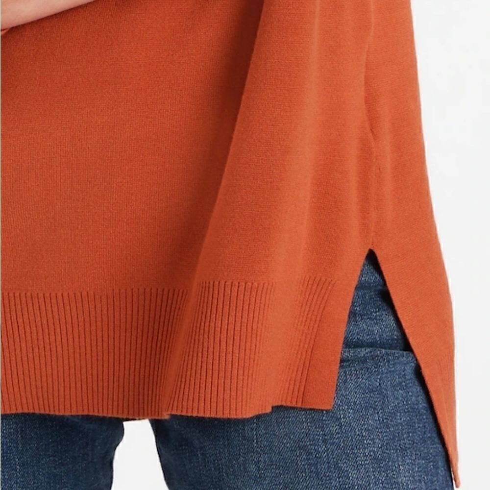 Banana Republic Flowy Tunic Sweater - Picture 5 of 9